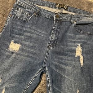 American Basi/ Amazon distressed Jean jeggings size 1XL